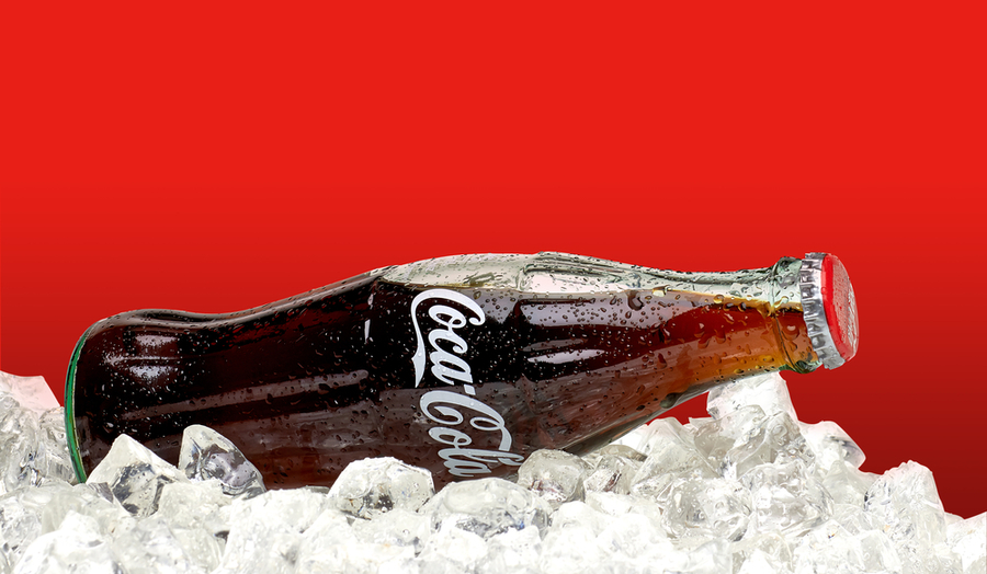 Hành trình đưa vỏ chai huyền thoại CocaCola trở thành biểu tượng  Kinh  doanh  Vietnam VietnamPlus